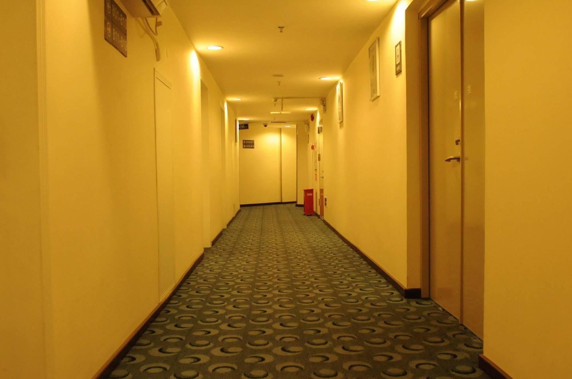 Yuanman Hotel Huizhou Yongwang Plaza מראה חיצוני תמונה